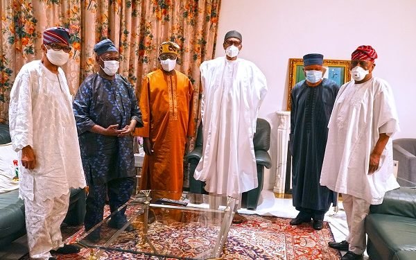 PRESIDENT BUHARI RECEIVES TINUBU AND 4 OTHERS ON CONDOLENCE VISIT 2 600x375 1