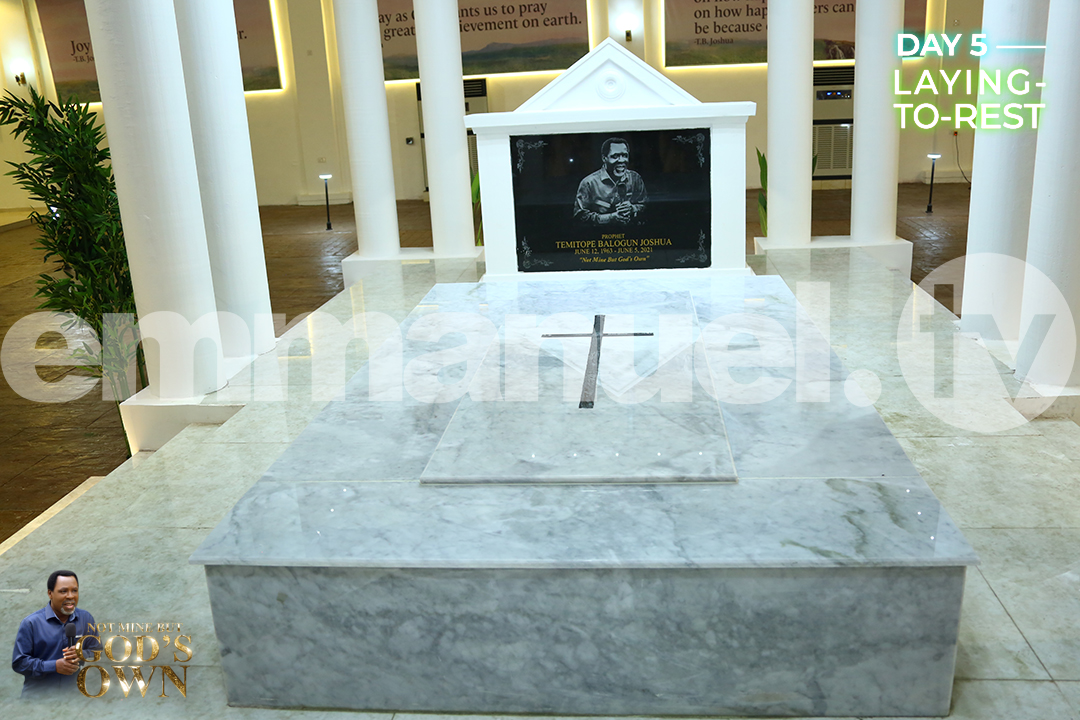 tb joshua tomb 1