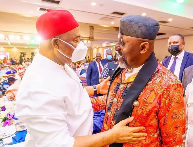 'Fear Politicians' - Reactions As Okorocha, Uzodinma Hug In Public (Video)