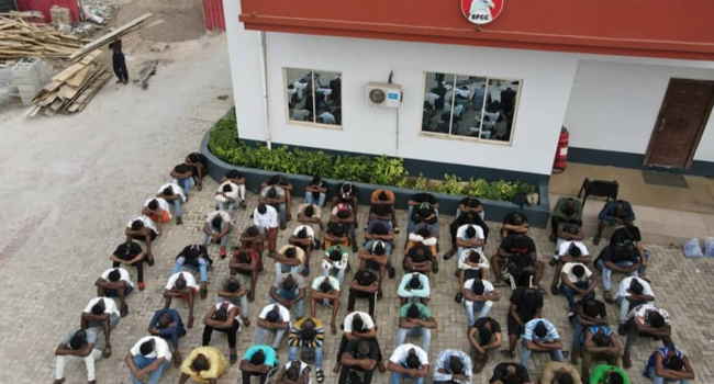 EFCC Arrests 120 Suspected Internet Fraudsters In Enugu, Ibadan (Photos)