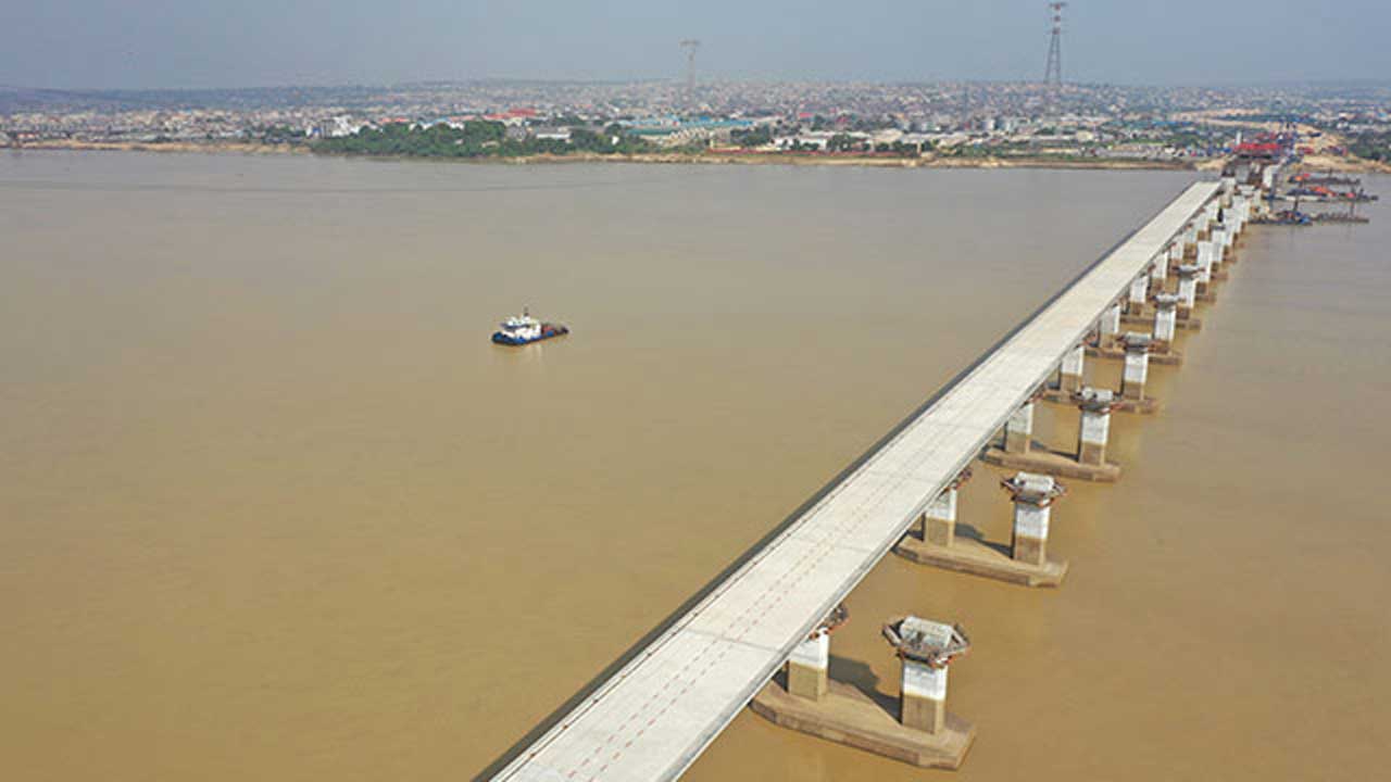 IPOB Rejects Naming Of Second Niger Bridge After President Buhari