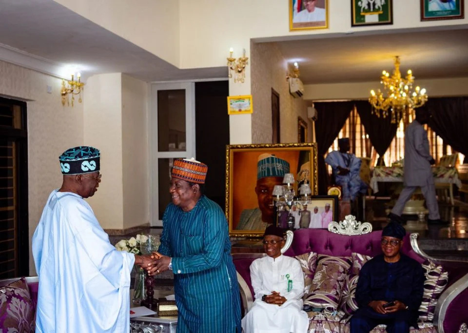 BREAKING: Tinubu Meets APC Govs Hours After Osinbajo’s Declaration For 2023 Presidency