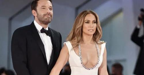 52-Year-Old Jennifer Lopez Announces Engagement To 49-Year-Old, Ben Affleck