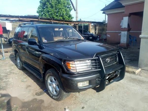 2001 toyota lancruiser suv cb1c