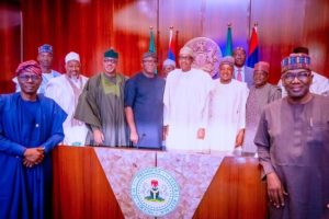 BscB6Xp2 Buhari 3 636x424 1