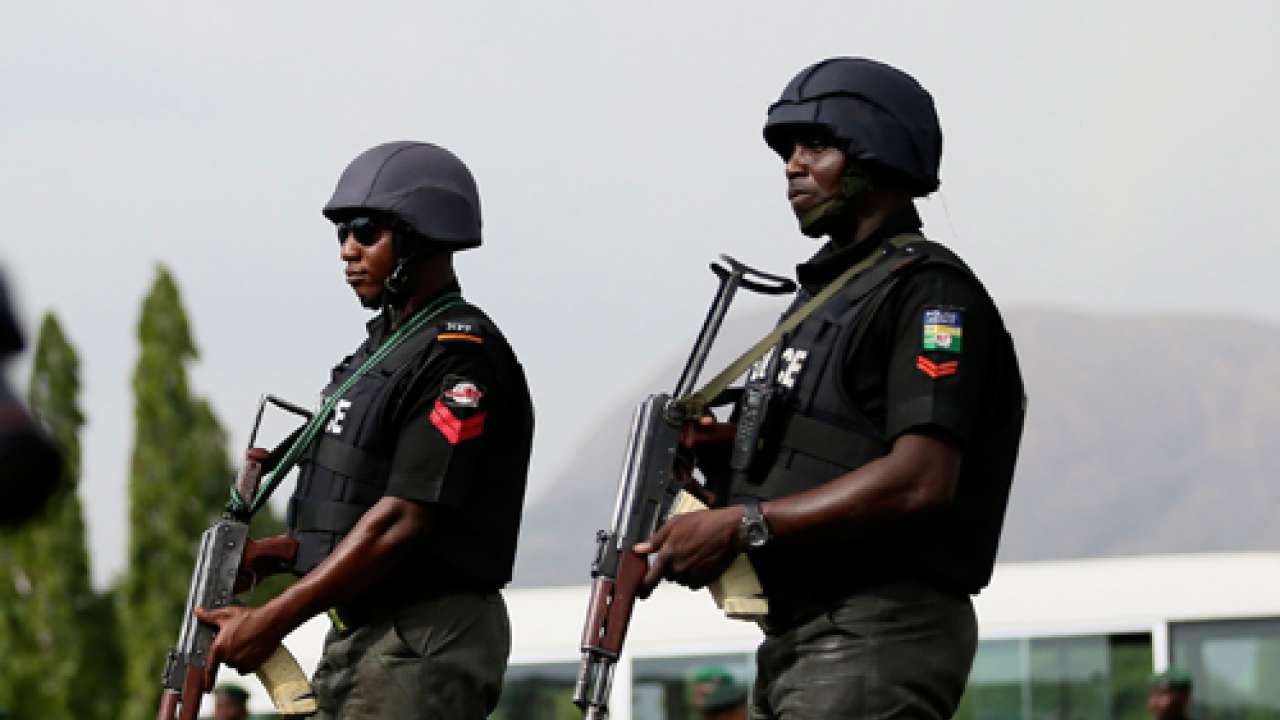 Nigerian police 1 1