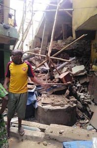 Breaking News: A Four-Story Building In Uyo Falls, Trapping People Inside 58 storey building