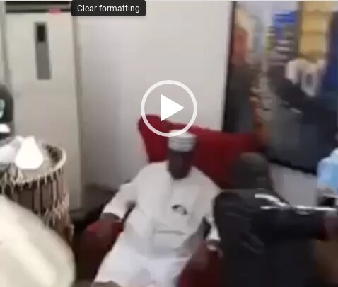 Atiku, Tinubu Meet At Abuja Airport Exchange Banter (VIDEO)
