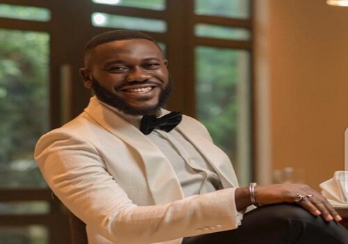 DEYEMI OKANLAWO 1 1