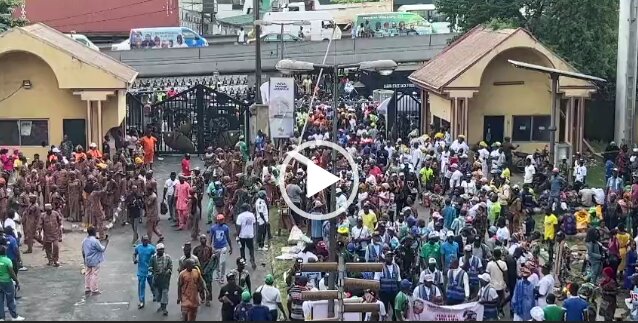screenshot ireporteronline.com .ng 2022.11.26 13 28 23