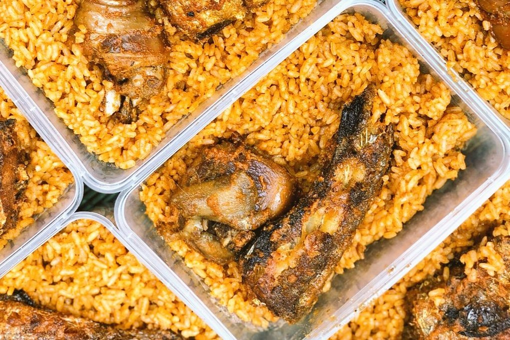 Drama As Delta PDP Supporters Fight Over Cooked Rice 56 Jollof rice