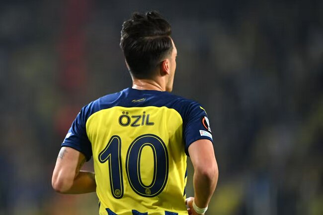 Mesnut Ozil