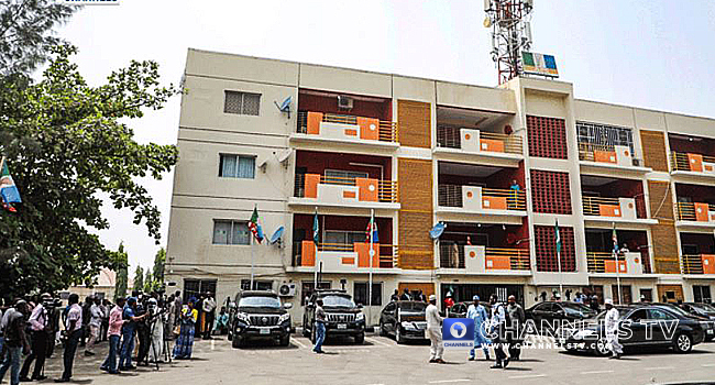 APC Secreteriat Abuja 1