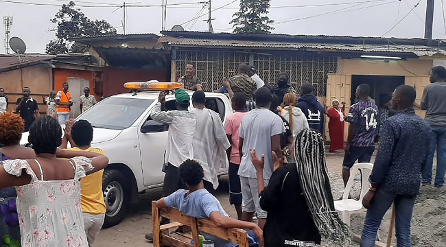 Gabon coup residents