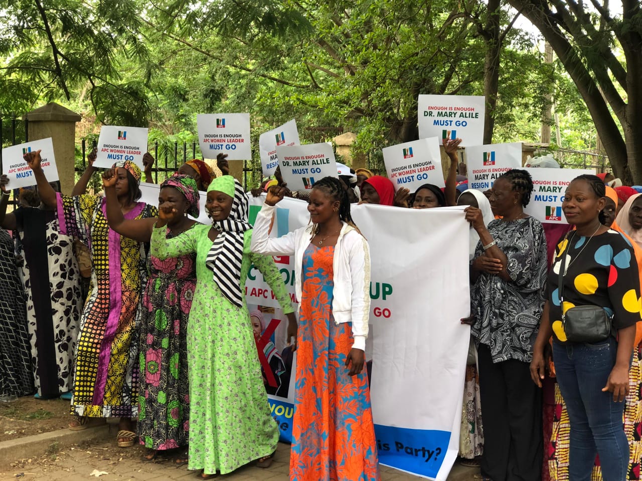 APC women protesters