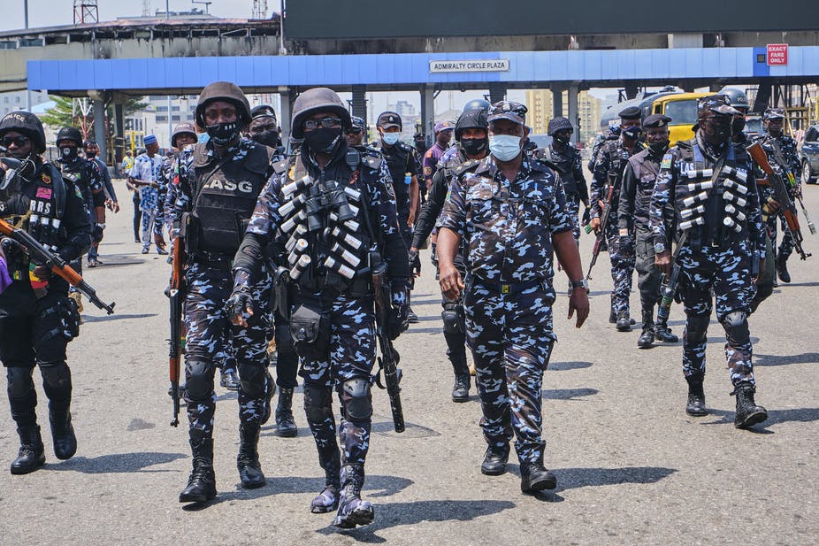Nigeria Police with guns