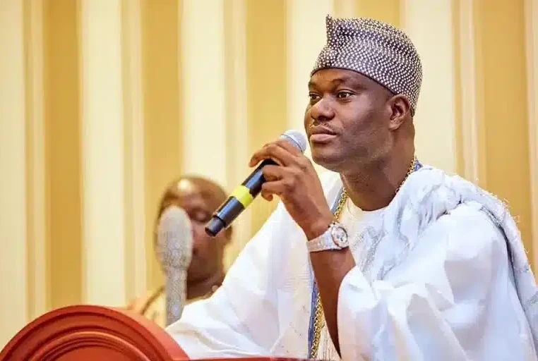 Oba Enitan Adeyeye Ooni of Ife.jpeg 768x5122 1