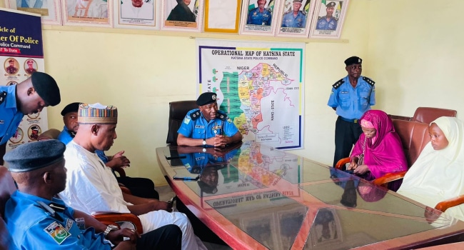 Katsina Police Commissioner Presents ₦27m Cheque To Deceased Officers Families