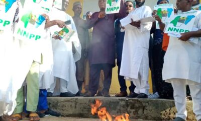 Breaking News: NNPP Leaders Set Red Caps On Fire, Declare War On Kwankwaso Movement 56 Niger NNPC Chieftains e1728895340223