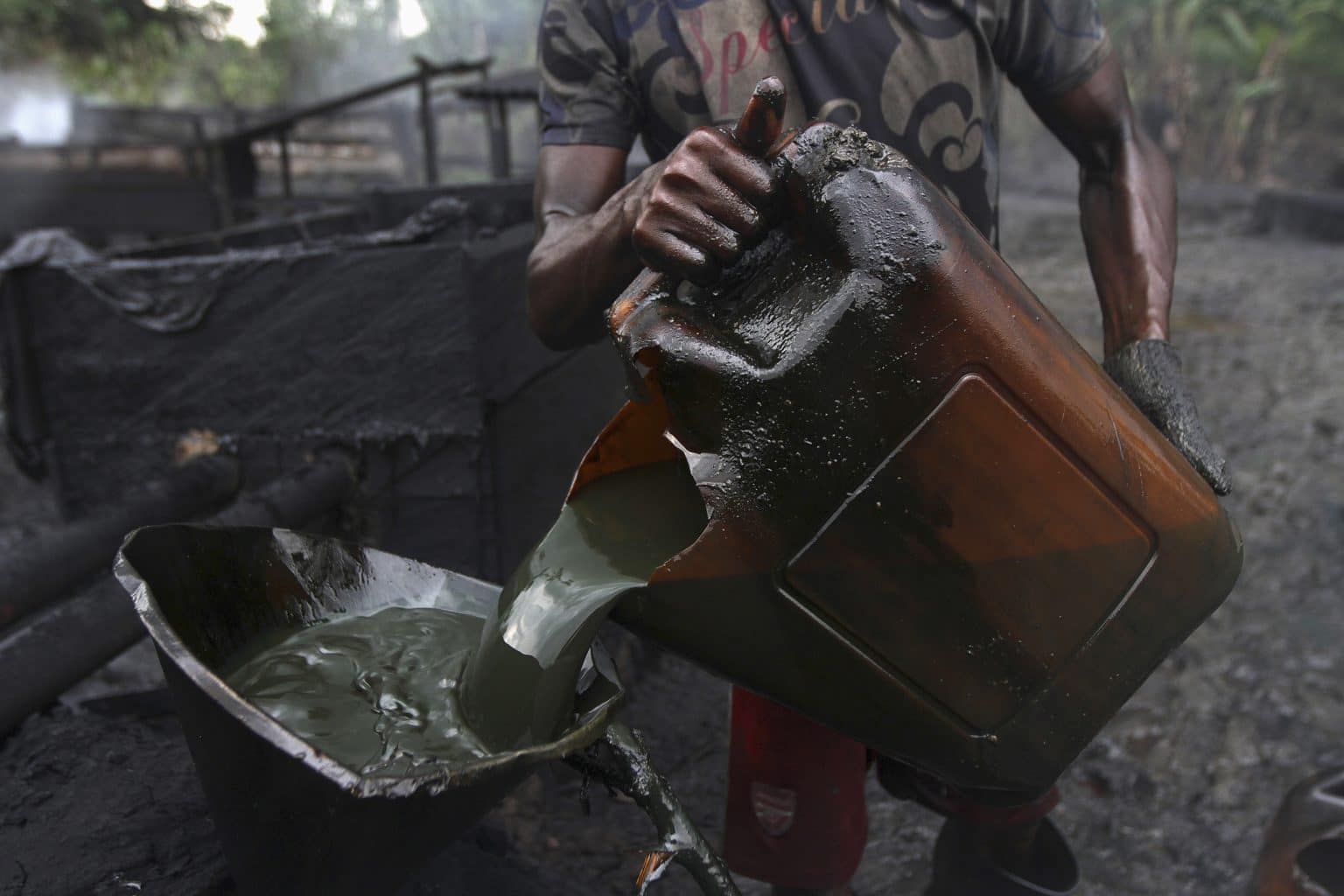 Crude Oil in Nigeria 1536x1024 1