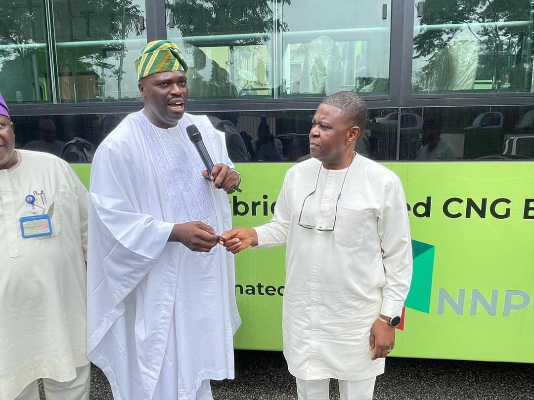 d4899d27 4602 4e5c 9eb6 5d6ef428fd72