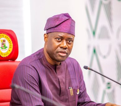 Makinde 389x340 1