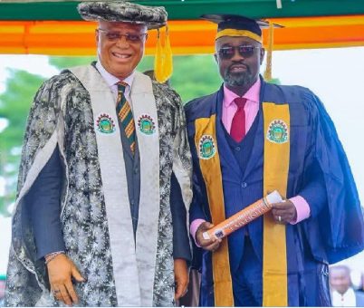 • Eno and Prince Akpabio II atAKSU convocation . weekend 402x340 1