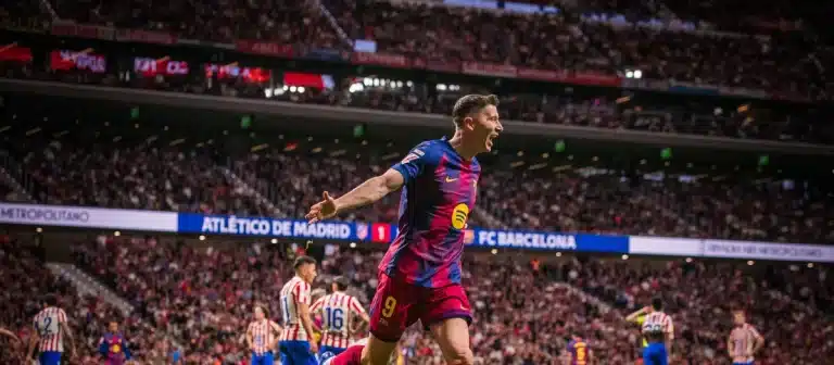 Lewandowski Barcelona 768x336 1